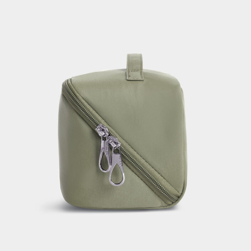 Travelon 180˚ Travel Toiletry Case, Style #43684