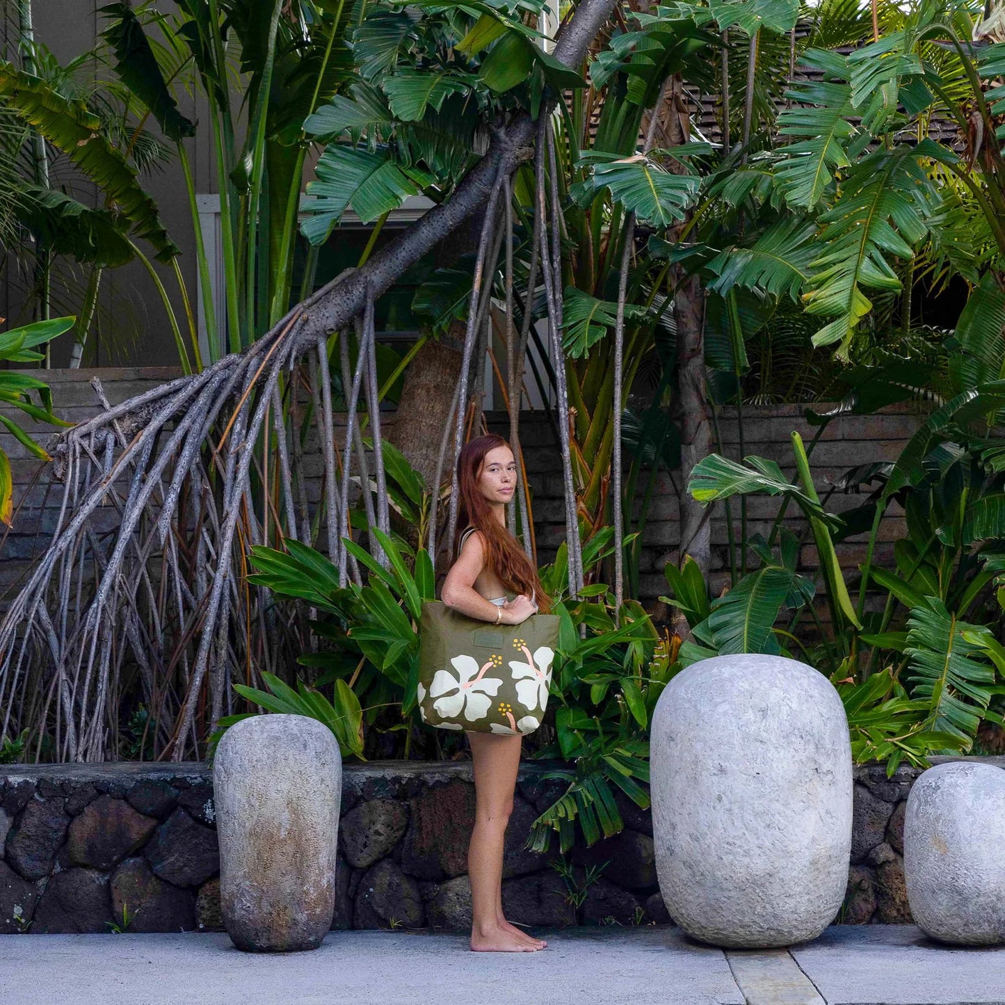 Aloha Mo'orea Day Tripper in Sand Dollar/Olive, Style #DAYCT233