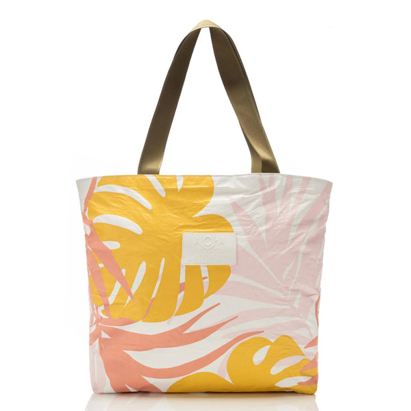 Aloha Tropics Day Tripper in Starburst, Style #DAY16744