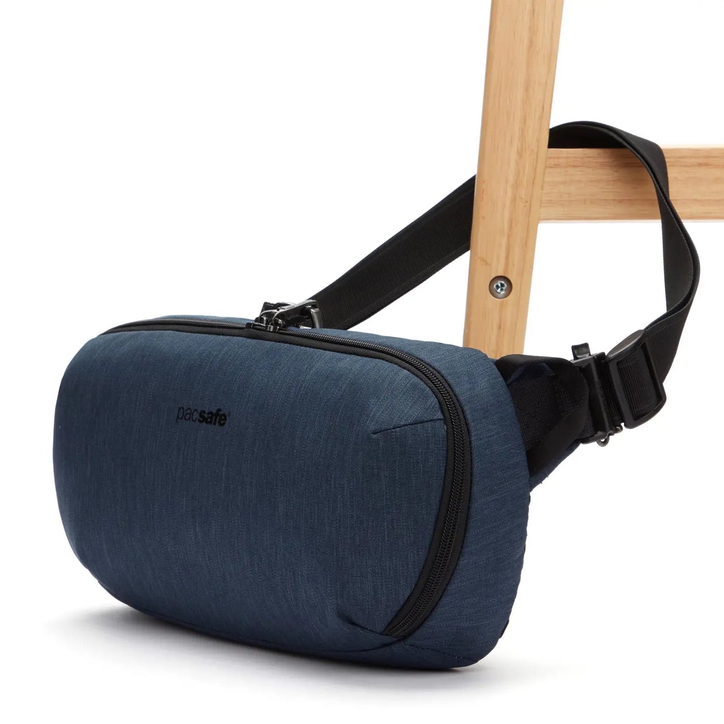 Metrosafe X Anti-Theft Urban Sling Pacsafe