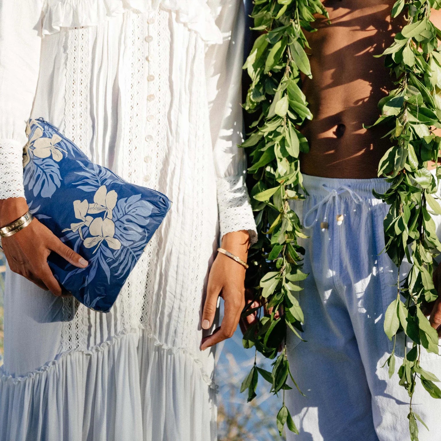 Aloha Mid Pouch in Ginger Dream Hanalei, Style #MIDCT176 Aloha