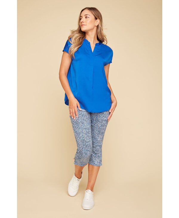 Renuar Collection Short Sleeve V Neck Top, Style #R5016