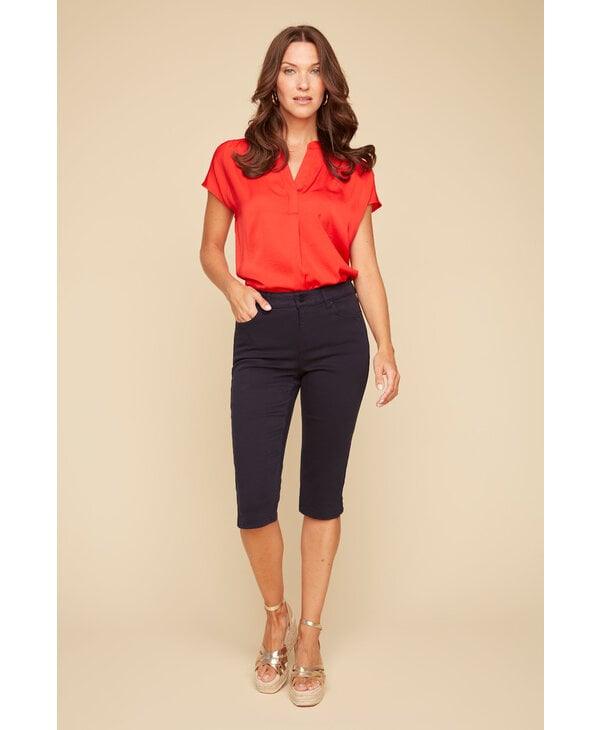 Renuar Collection Short Sleeve V Neck Top, Style #R5016