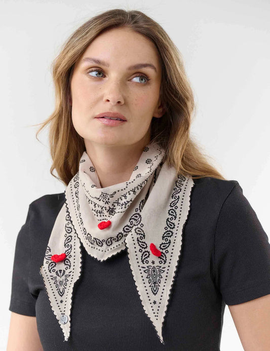 FRAAS Paisley Print Diamond Scarf