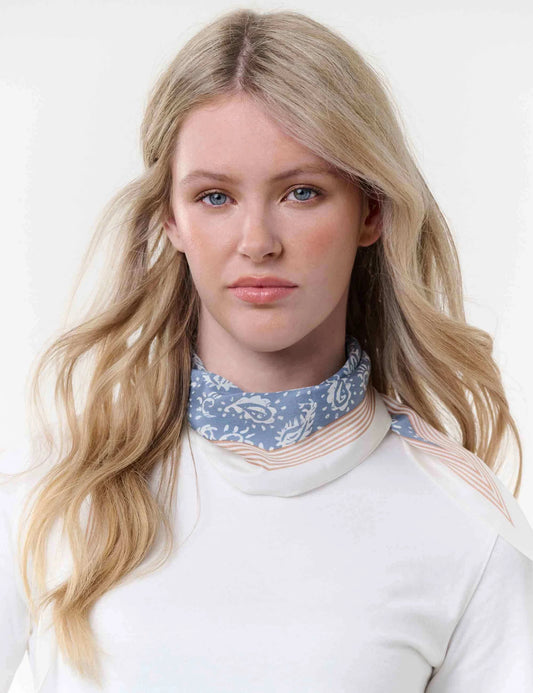 FRAAS Paisley Print Diamond Shaped Scarf