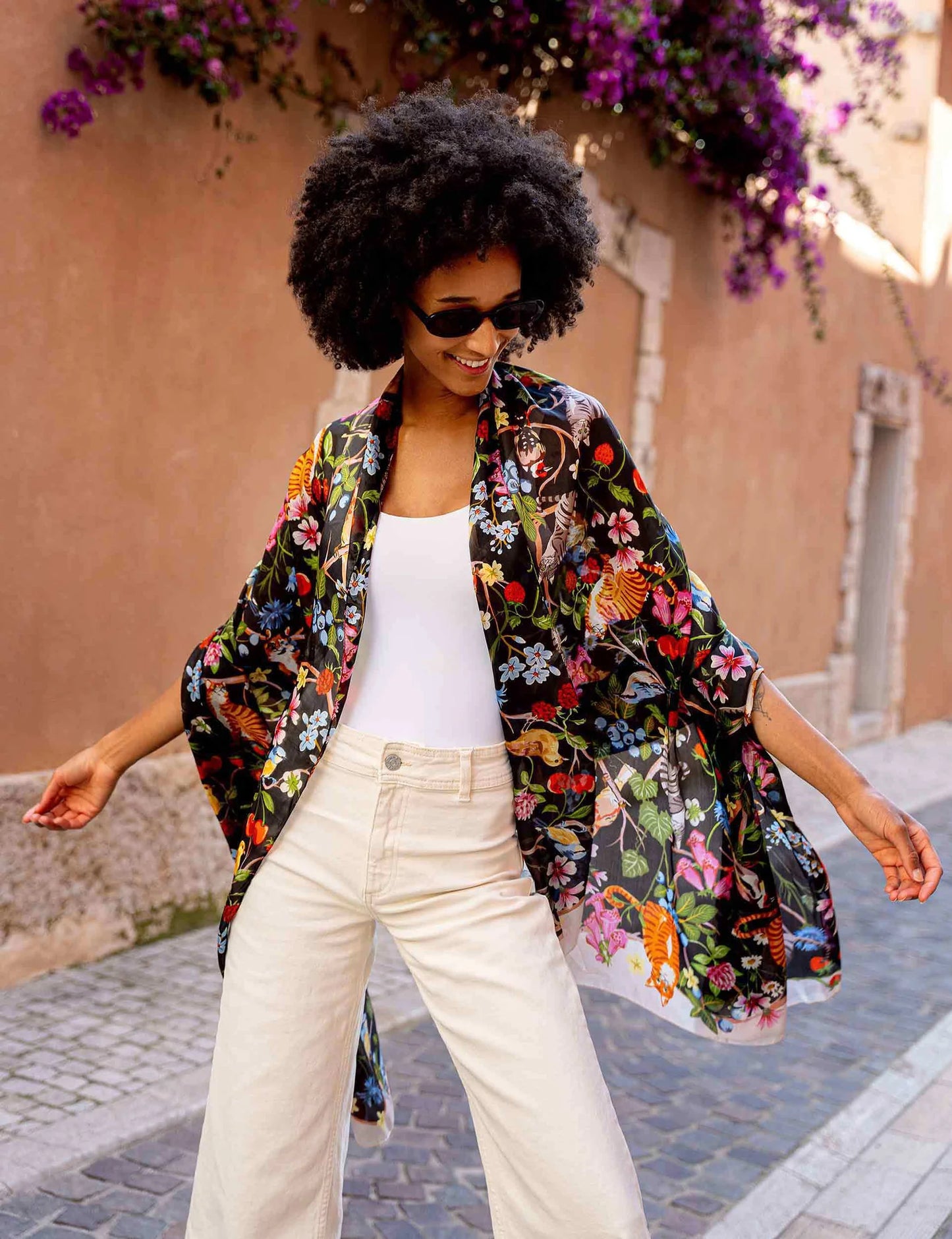 FRAAS Silk Animal and Plant Print Shawl