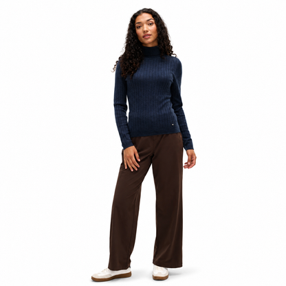 FIG ISLA Light Turtle Neck Sweater