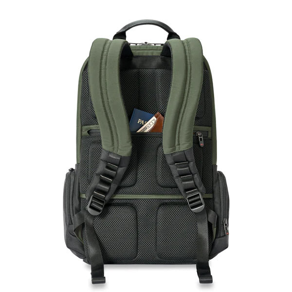 Briggs & Riley HTA Large Cargo Backpack Style AK136