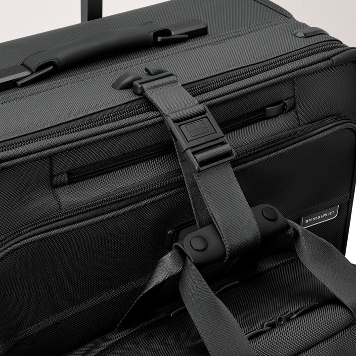 Briggs & Riley Baseline Essential 22" 2-Wheel Expandable Carry-On
