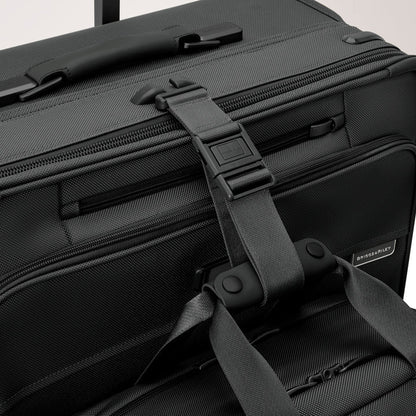 Briggs & Riley Baseline Essential 22" 2-Wheel Expandable Carry-On