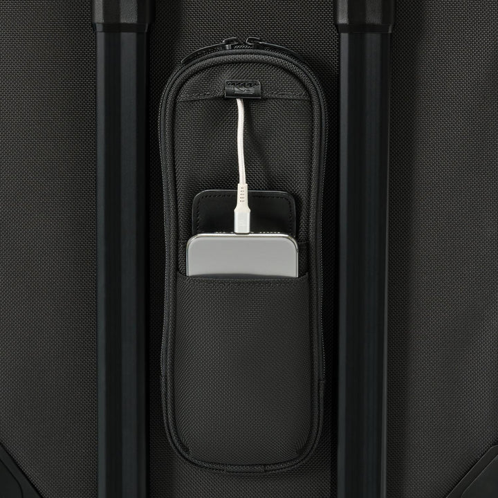 Briggs & Riley Baseline Essential 22" 2-Wheel Expandable Carry-On