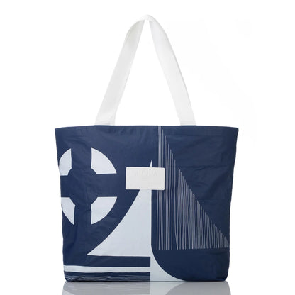 Aloha Day Tripper in Dockside White on Navy Aloha
