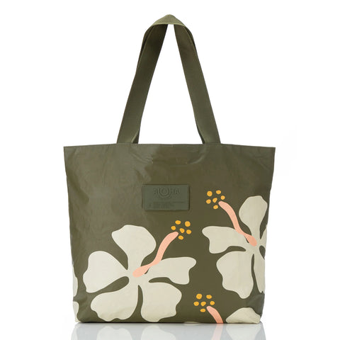 Aloha Mo'orea Day Tripper in Sand Dollar/Olive, Style #DAYCT233