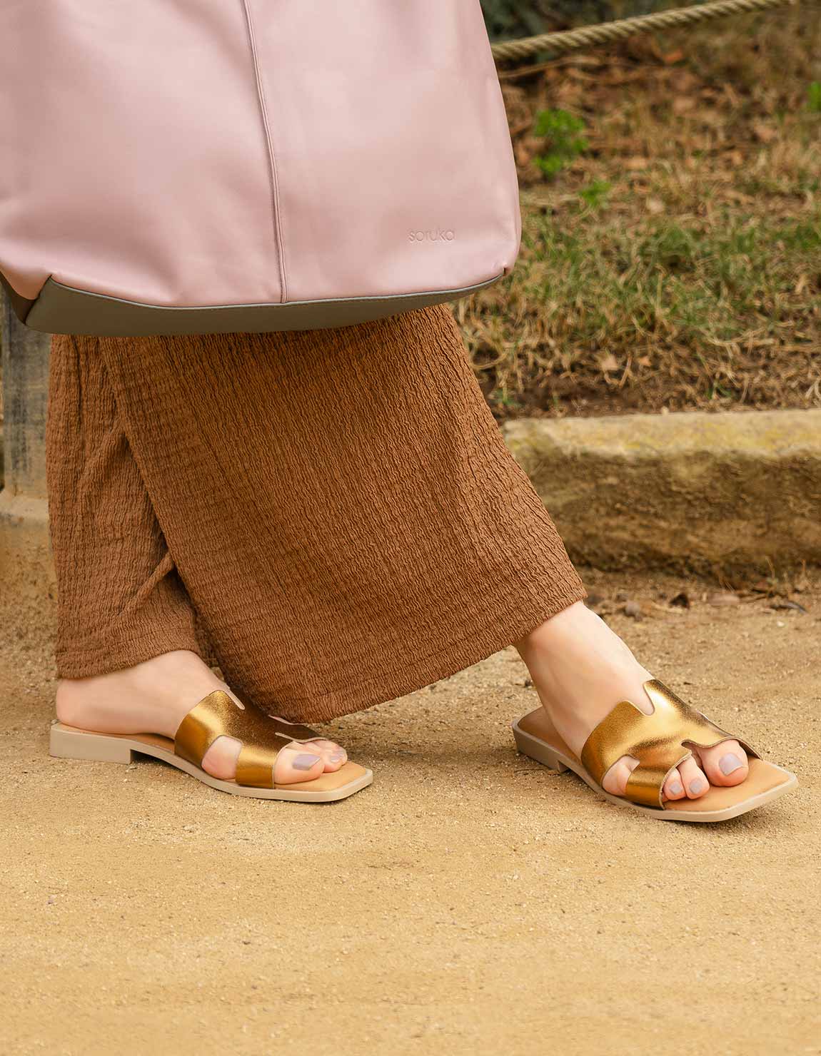 Soruka DAPHNE Slides