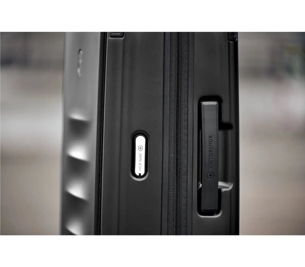 Victorinox Spectra 3.0 Expandable Medium Case, Style #611759 Victorinox