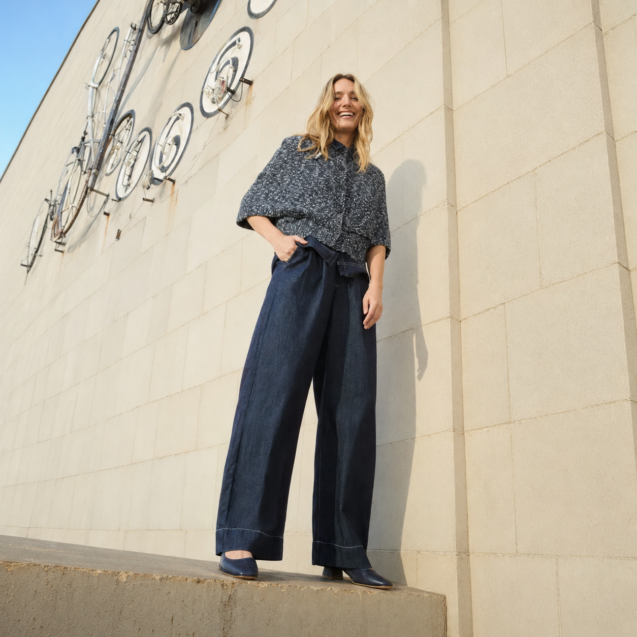 FDJ Mid Rise Pleated Wide Leg