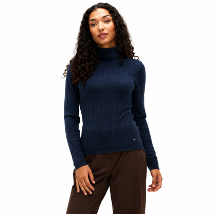 FIG ISLA Light Turtle Neck Sweater