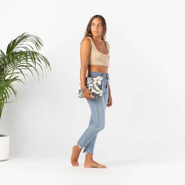 Aloha Mid Pouch, Flora in Eve