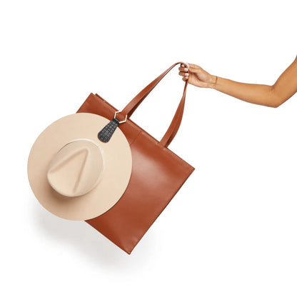 Lindsay Albanese THE DROP Toptote Hat Clip